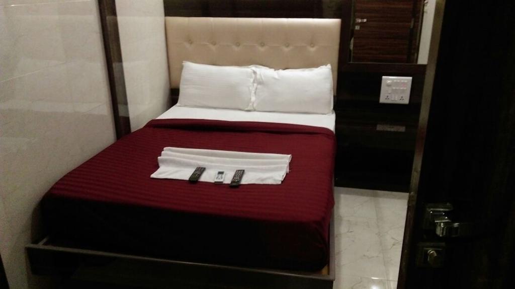 Hotel Palace Residency Mumbai Eksteriør bilde