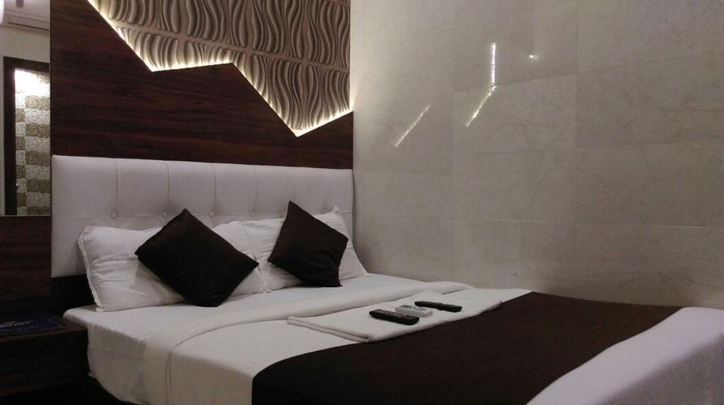 Hotel Palace Residency Mumbai Eksteriør bilde